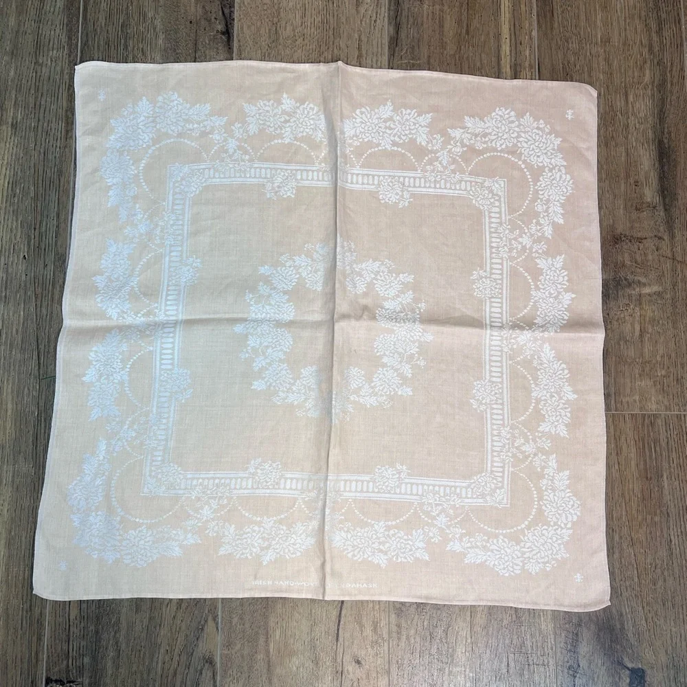 VNTG Set of 4 Irish Made Linen Damask Cloth Handkerchief‎ / Napkins